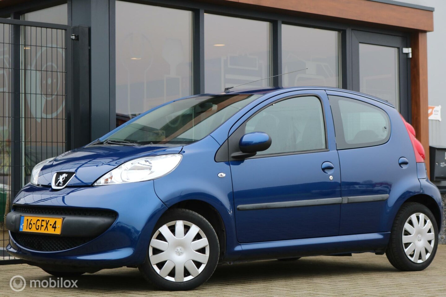 Peugeot 107 - 1.0-12V XS | 5drs | Elec. ramen - AutoWereld.nl