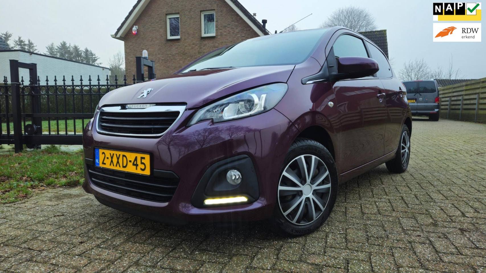 Peugeot 108 - 1.0 e-VTi Active 1.0 e-VTi Active, 5-deur, Bluetooth, Airco - AutoWereld.nl