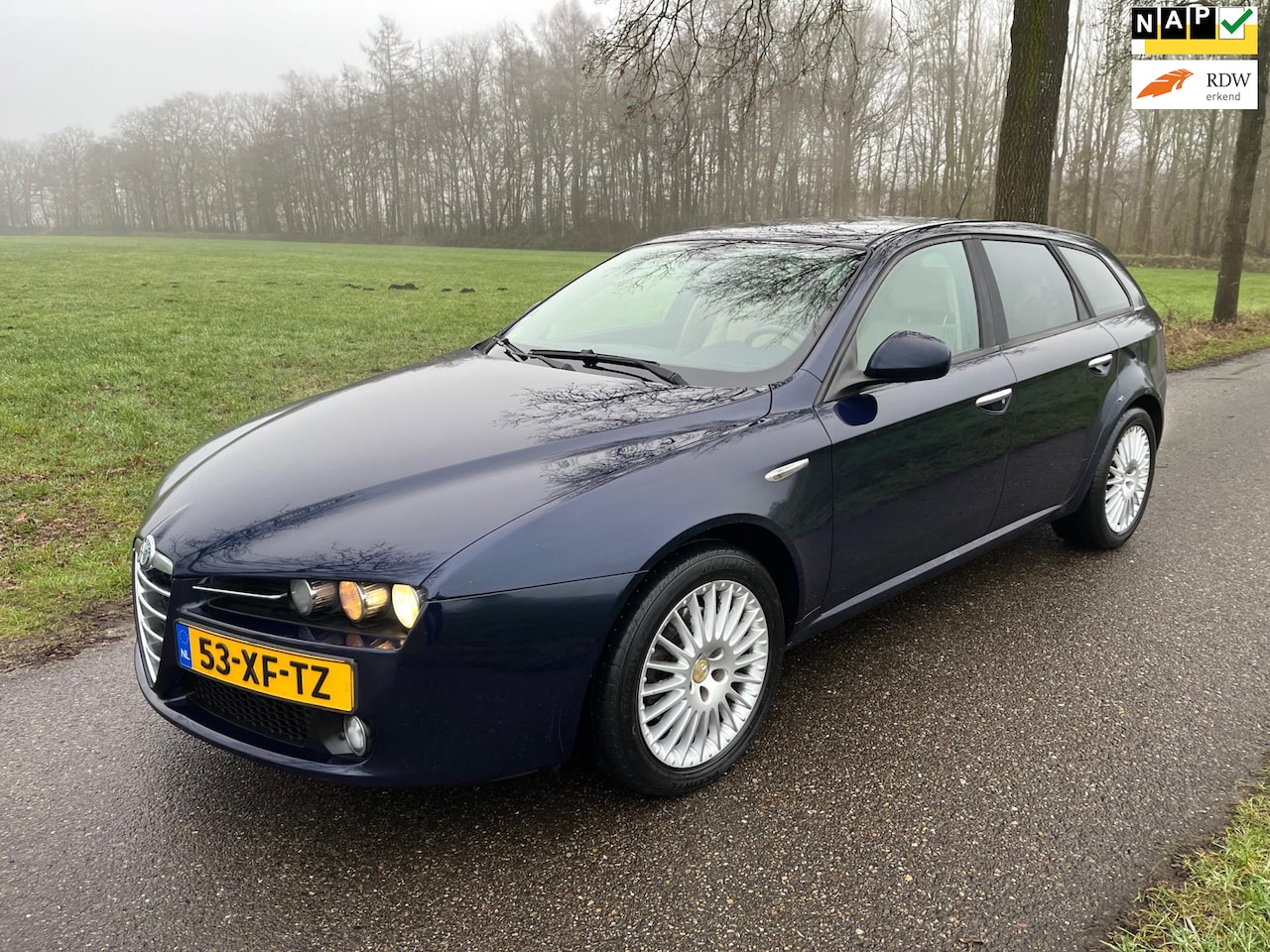 Alfa Romeo 159 Sportwagon - 1.9 JTS Progression Airco / Cruise / NAP - AutoWereld.nl