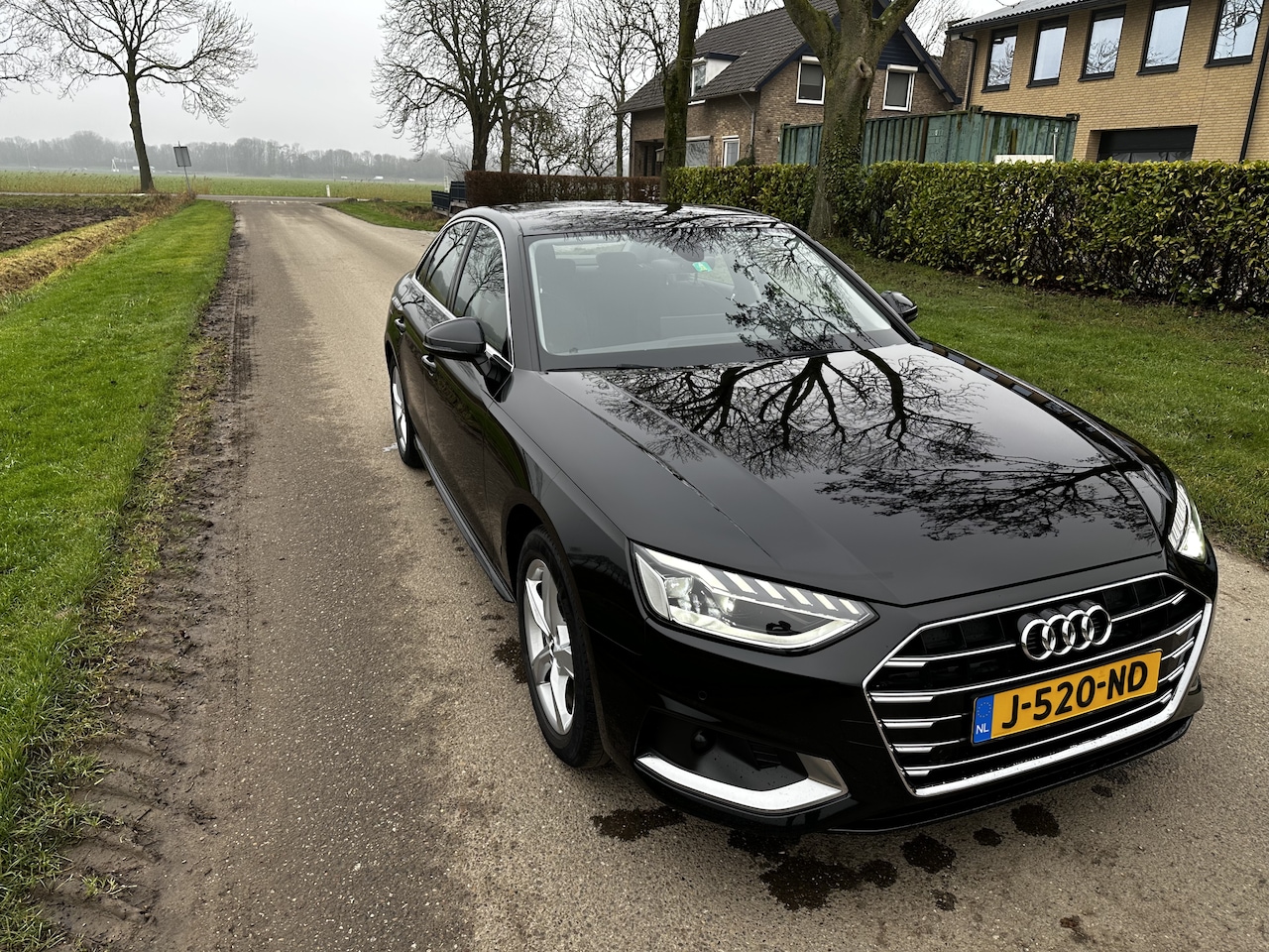 Audi A4 Limousine - 40 TFSi Launch edition Business 190PK+TFSI+L.+edition+Bns+Trekhaak+massagestoelen - AutoWereld.nl