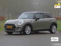 MINI Cooper - 1.5 Chili Automaat / Panoramadak / Half leder sportinterieur / Navigatie / Full options