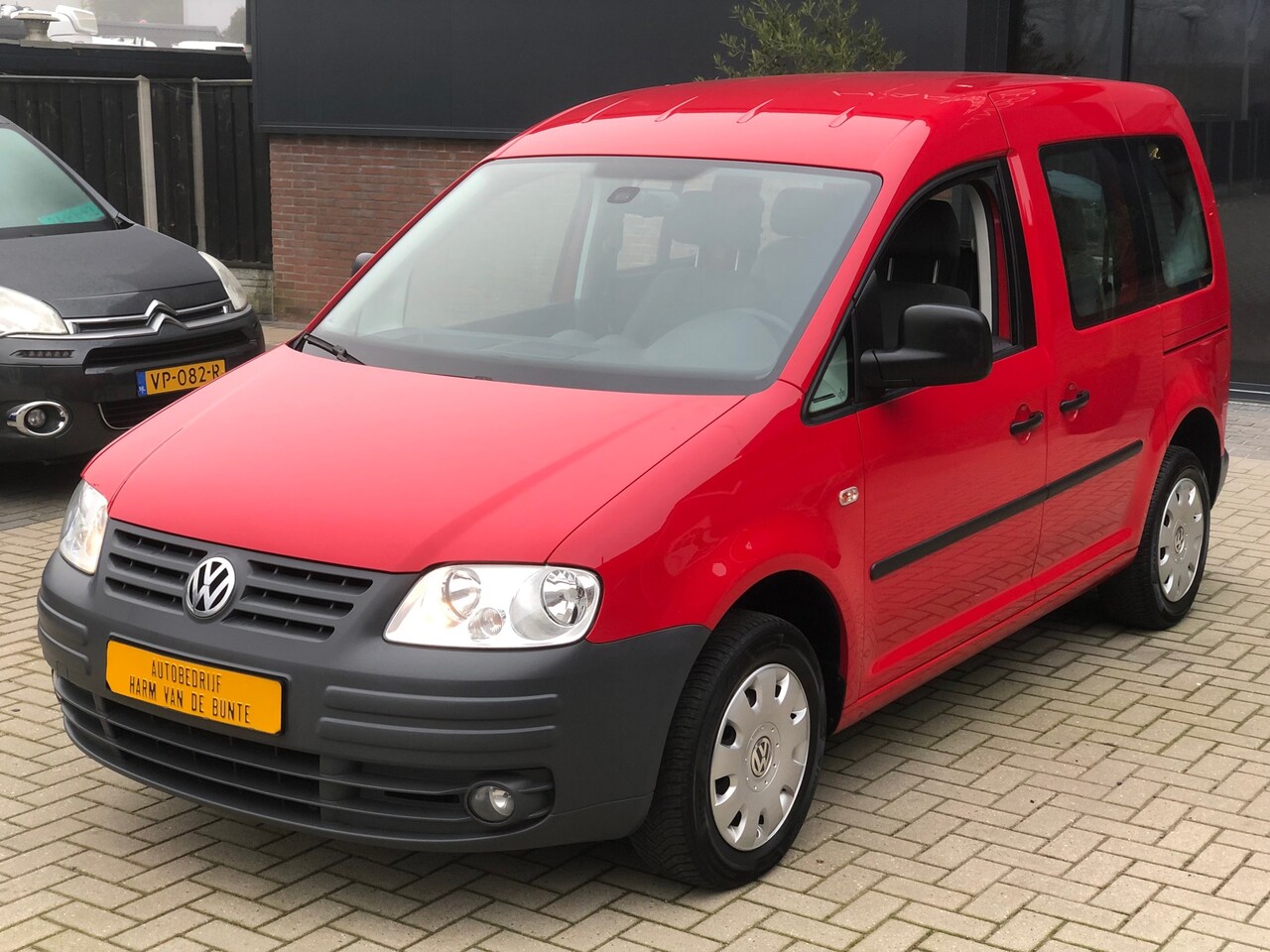 Volkswagen Caddy - 1.4 life Trendline NWE APK NWE DISTRIBUTIE RIEM ELEKTR PAKKET - AutoWereld.nl