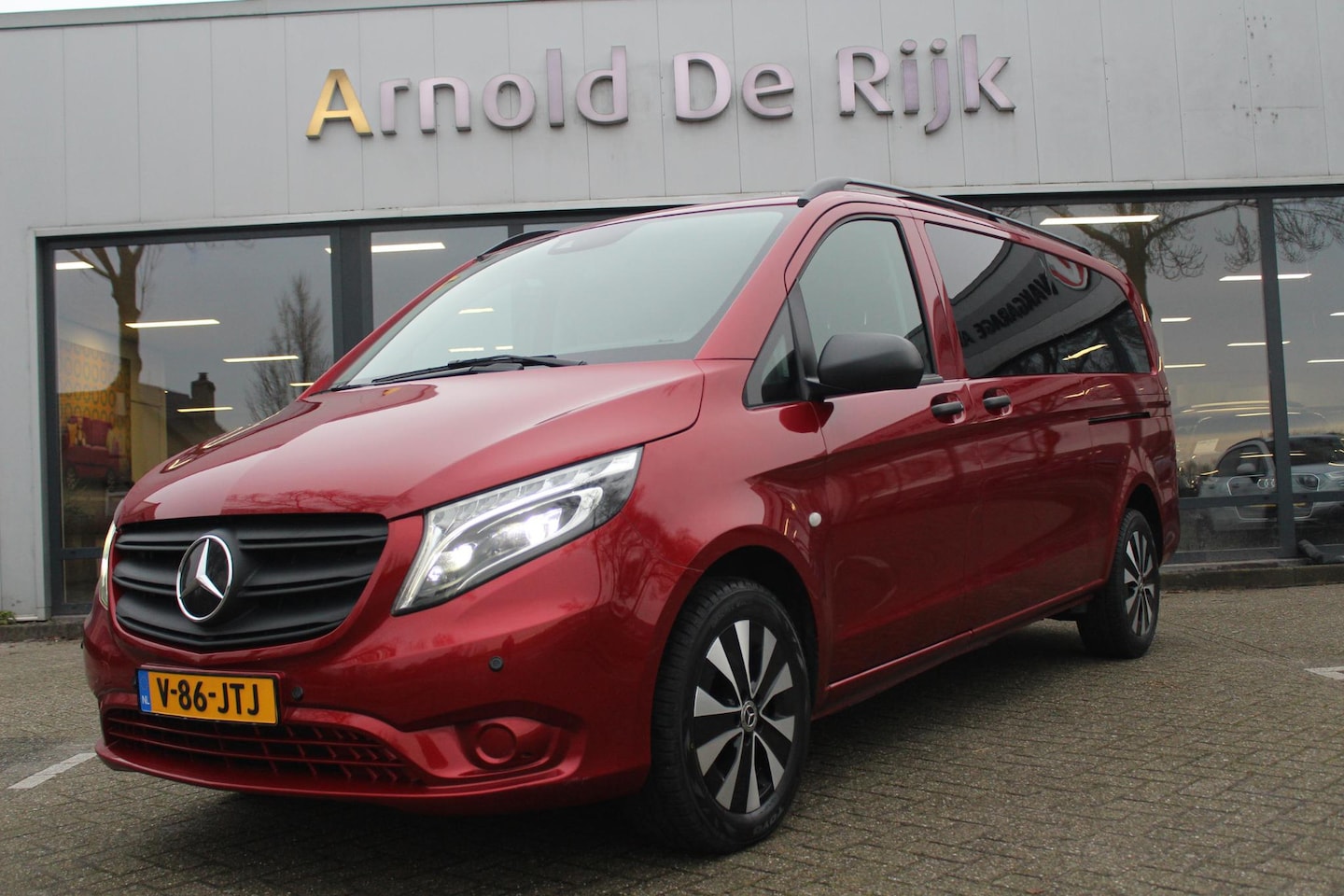 Mercedes-Benz Vito - 119 CDI Extra Lang DC Comfort 4X4 All Wheeldrive!!!!!! - AutoWereld.nl