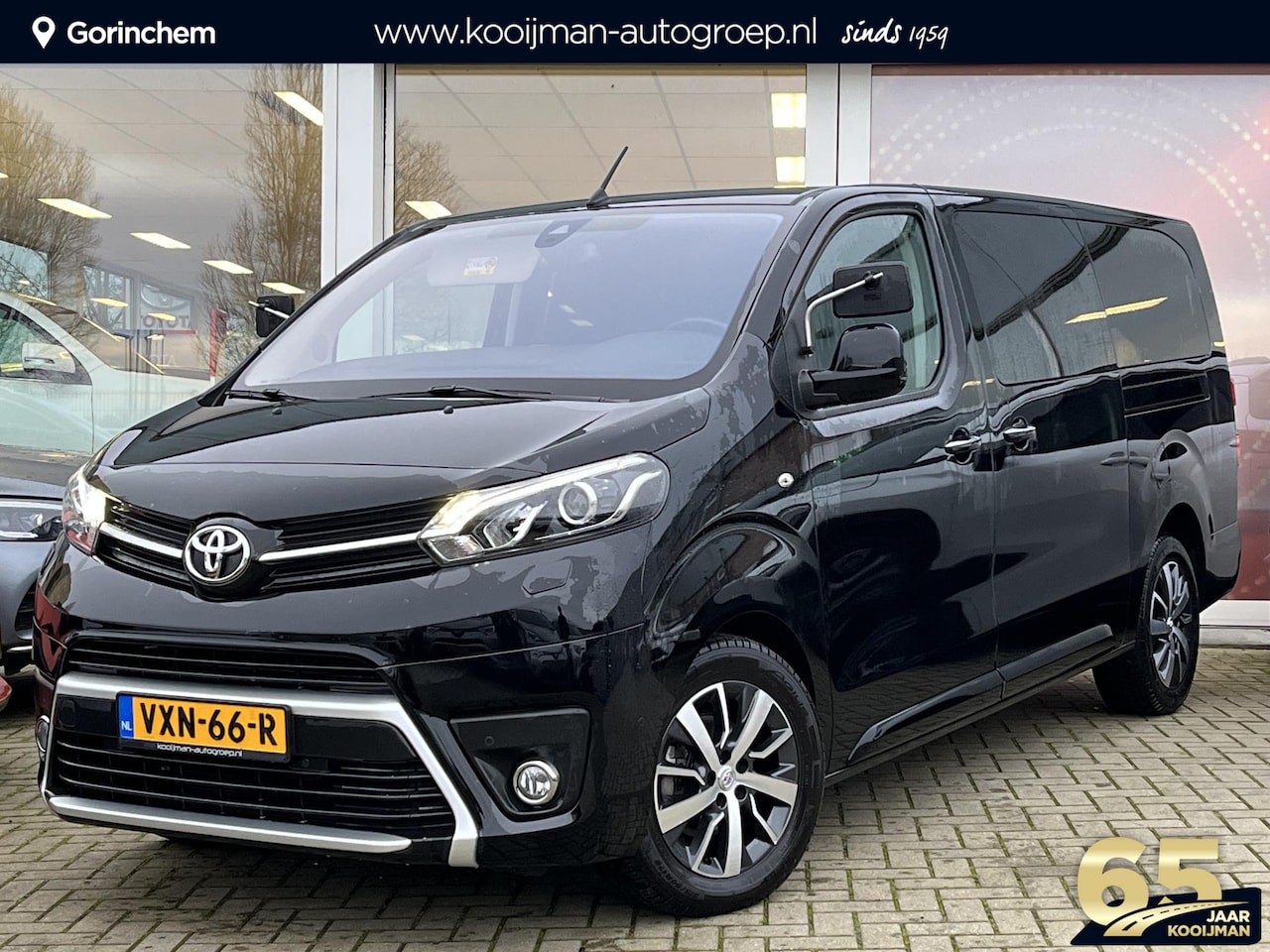 Toyota PROACE Long Worker - 2.0 D-4D Dynamic DC Verso | 1e Eigenaar | Rijklaar als Les auto | BTW | Trekhaak | Glazend - AutoWereld.nl