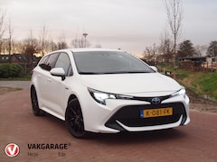 Toyota Corolla Touring Sports - 1.8 Hybrid | 17 Inch | Camera | Apple Carplay | Cruise Control | DAB |