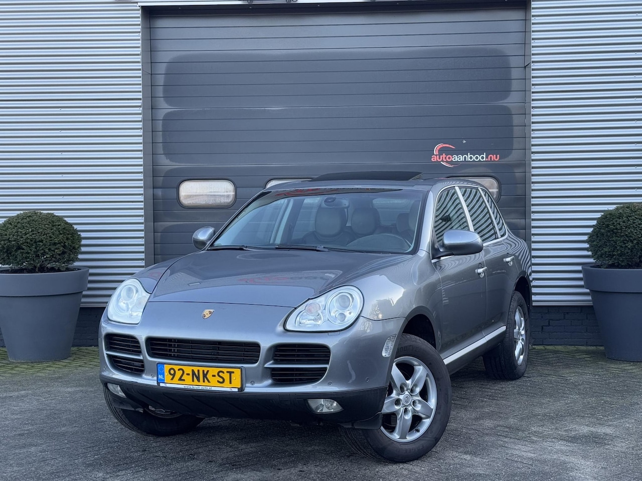 Porsche Cayenne - 3.2 | Panoramadak | Climate Control | Luchtvering | Lichtmetalen Velgen | Lederen Bekledin - AutoWereld.nl