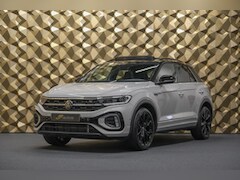 Volkswagen T-Roc - 1.5 TSI 150pk DSG 3x R-Line Black style Panoramadak Beats audio Trekhaak Sportstoelen 19"