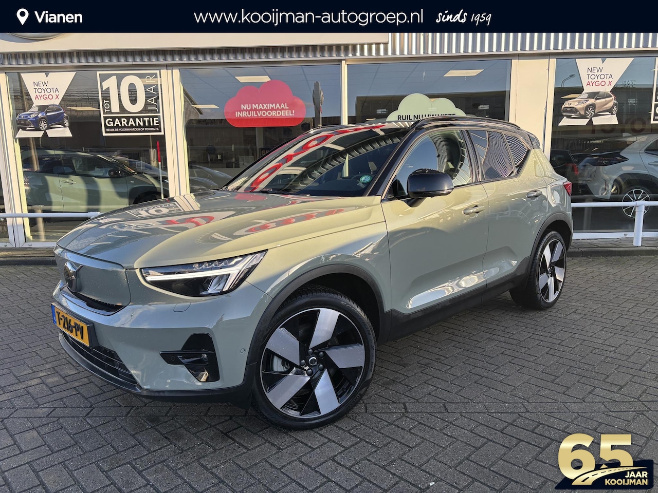 Volvo XC40 - Recharge Ultimate 70 kWh | 1e Eigenaar | Elektrisch Schuif / Kantel dak | Elektrische Trek - AutoWereld.nl