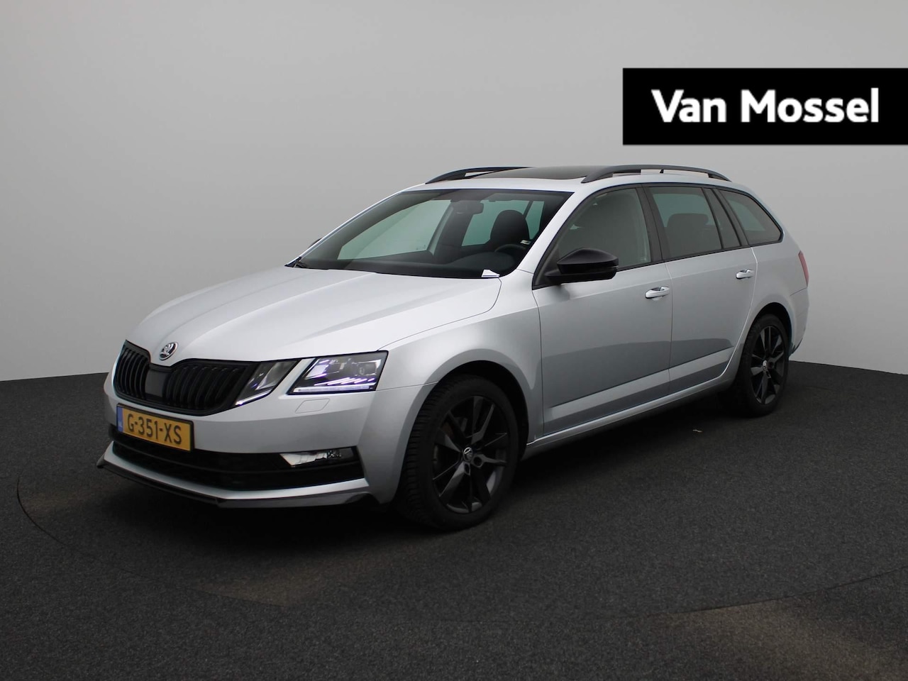 Skoda Octavia Combi - 1.5 TSI Greentech Sport Business | Climate Control | Schuifdak | Parkeersensoren | - AutoWereld.nl