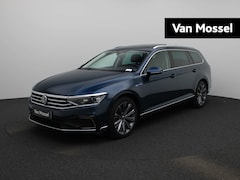 Volkswagen Passat Variant - 1.4 TSI PHEV GTE Business | Navigatie | Climate Control | Schuifdak | Camera | Stoelverwar