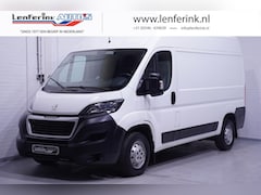 Peugeot Boxer - 2.2 BlueHDi 140 pk L2H2 Premium Navi, Camera Laadruimte Pakket, Trekhaak 2.500 kg, 3-Zits