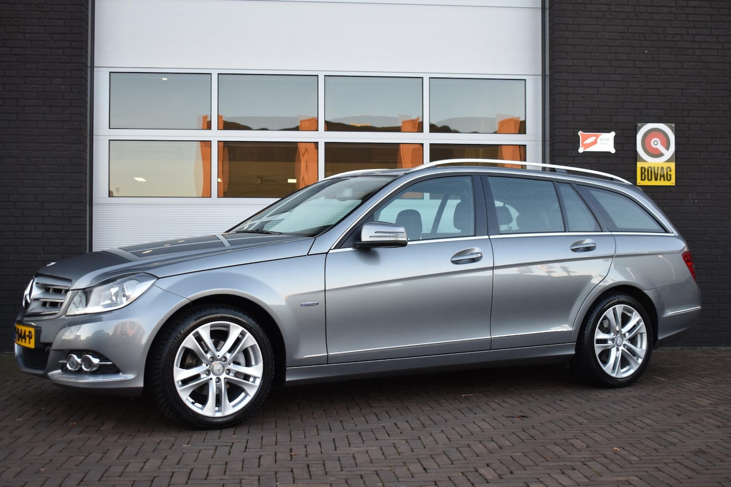 Mercedes-Benz C-klasse - 180 156PK Aut. Avantgarde | Navi | Schuifdak | Incl. Garantie - AutoWereld.nl