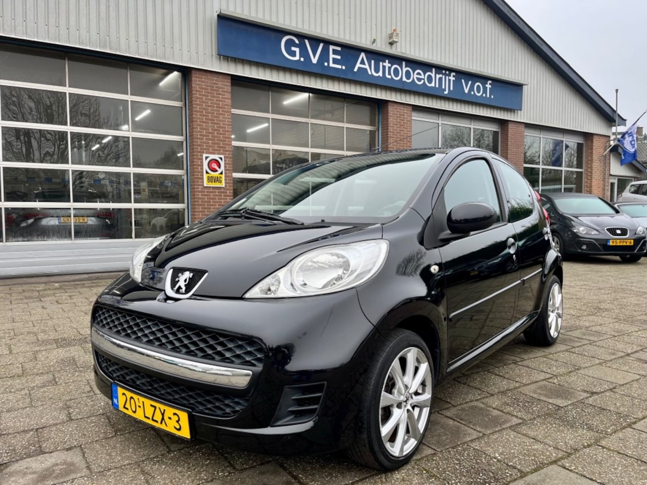 Peugeot 107 - 1.0-12V - AutoWereld.nl