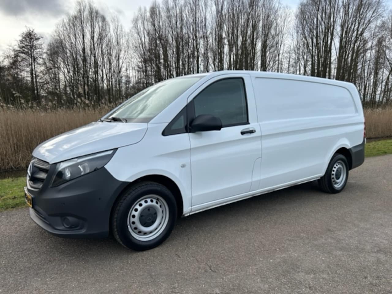 Mercedes-Benz Vito - XL 120KW 160PK | Navigatie | Trekhaak | Camera | Pdc V+A | Airco | NAP | Rijklaar prijs! - AutoWereld.nl