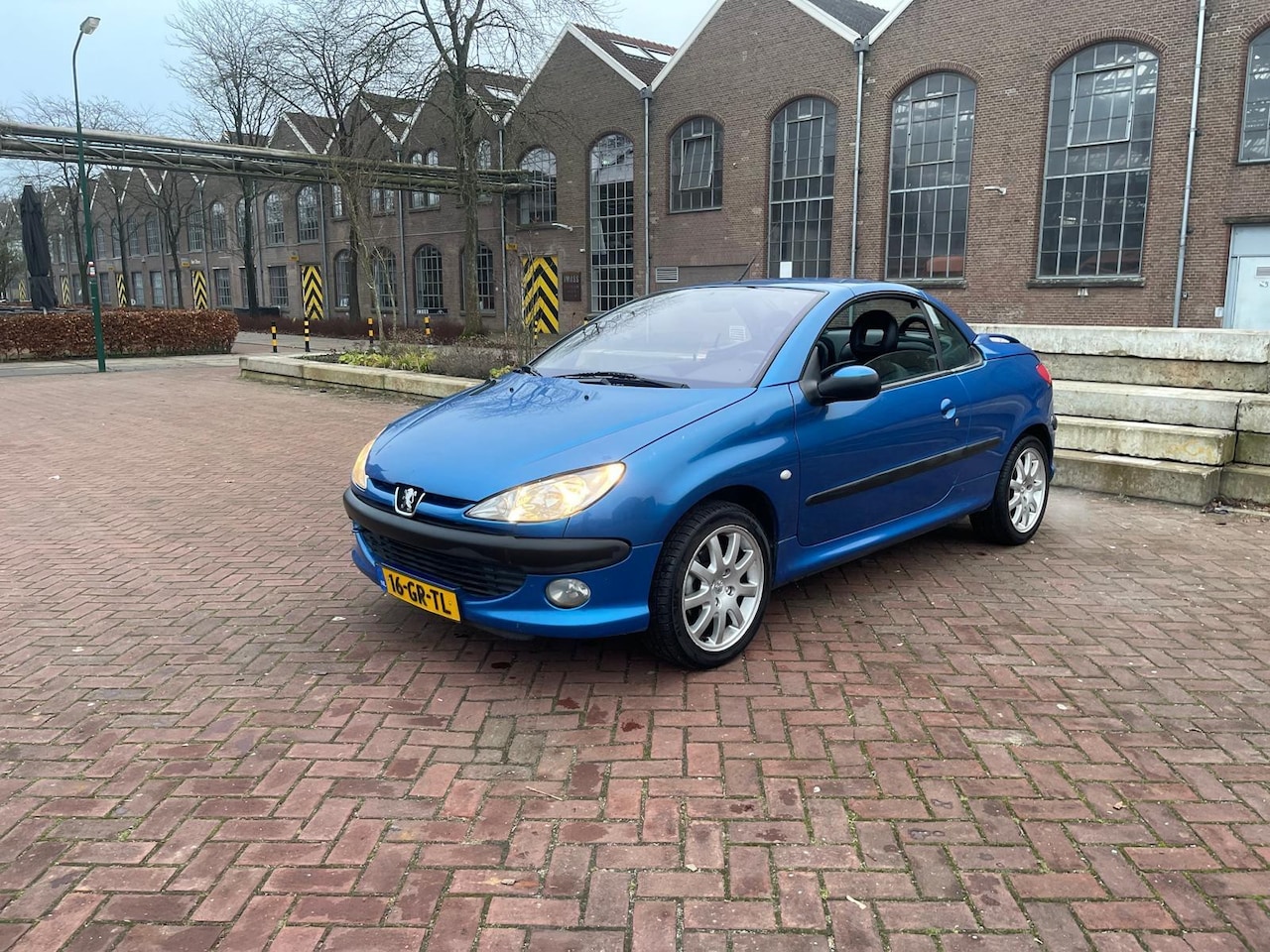 Peugeot 206 CC - 2.0-16V 2.0-16V - AutoWereld.nl