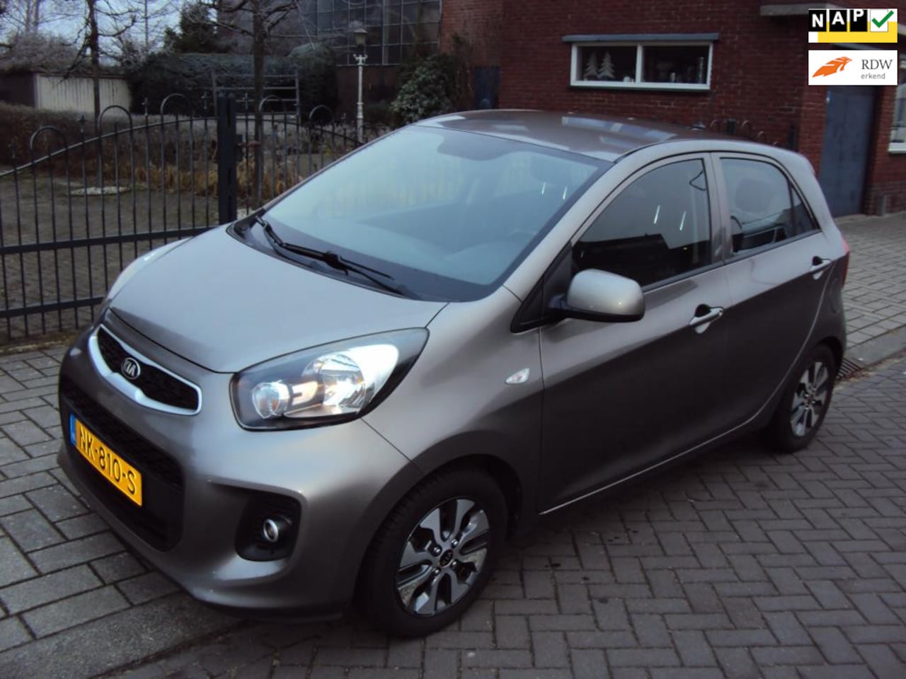 Kia Picanto - 1.0 CVVT EconomyPlusLine 1.0 CVVT EconomyPlusLine - AutoWereld.nl