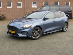 Ford Focus - 1.0 EcoBoost 125Pk ST Line Business * Rijklaarprijs incl. garantie * Trekhaak * Parkeersen