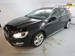 Volvo V60 - 2.4 D6 Twin Engine R-Design / NAP / NAVI /DEALER ONDERHOUDEN