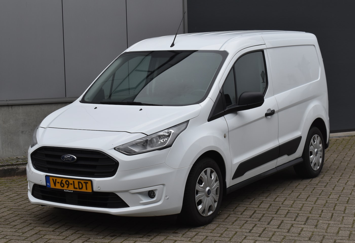 Ford Transit Connect - 1.5 TDCI L1 Ambiente HP 45 - AutoWereld.nl