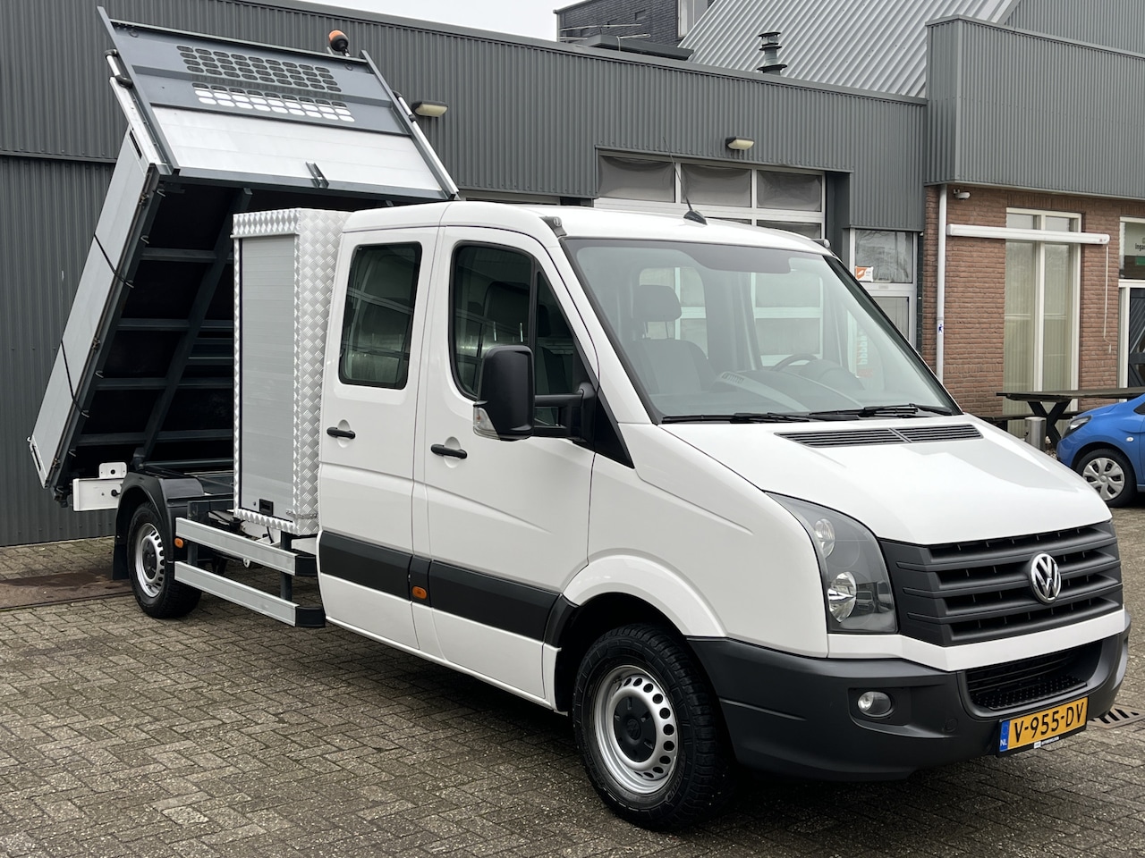 Volkswagen Crafter - 2.0 TDI DC Kipper 3500kg trekgewicht Euro 6 Airco Cruise controle 6-Persoons Telefoonverbi - AutoWereld.nl