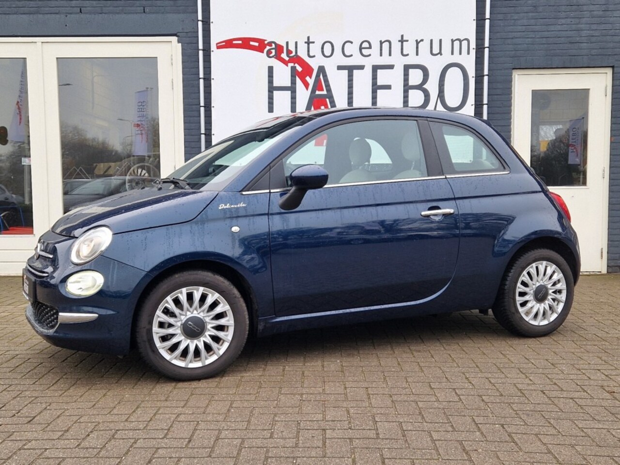 Fiat 500 - 1.0i HYBRID DOLCEVITA Airco Apple Car Panorama 1/2 leder - AutoWereld.nl