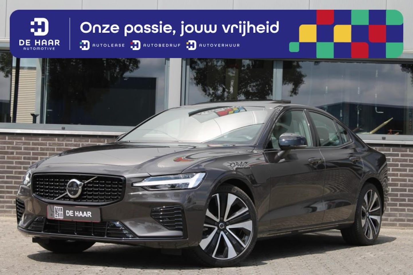 Volvo S60 - T8 Ultim. Darkplus Long Range - Open dak-Leer-Bowers en Wilkins - AutoWereld.nl