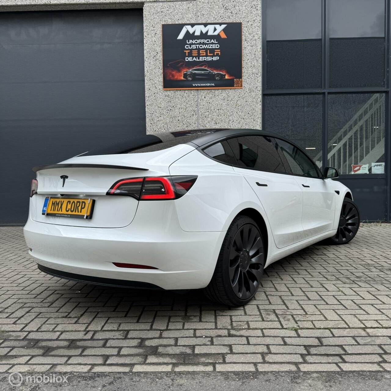 Tesla Model 3 - Performance MiC AMD RYZEN MMX PILLAR DELETE - AutoWereld.nl