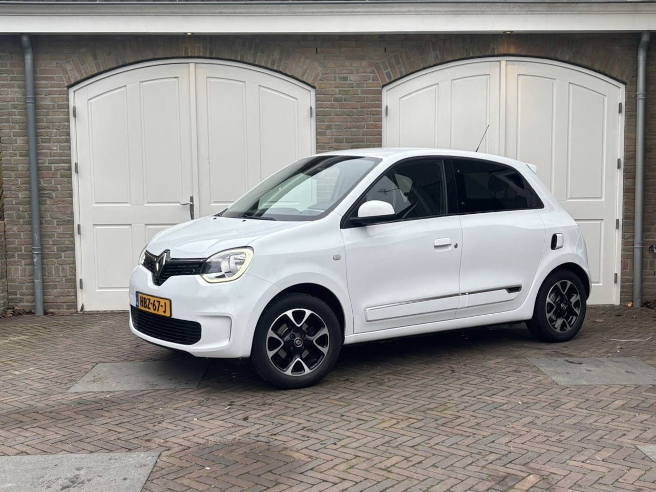 Renault Twingo - 0.9 TCe Intens met Car Play / Android Auto - AutoWereld.nl