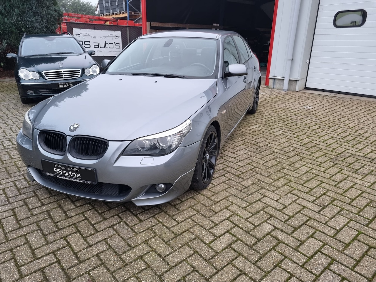 BMW 5-serie - 523i Business Line E60 Lci M-Pakket, leder, handgeschakeld - AutoWereld.nl