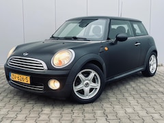 MINI Cooper - 1.6 Chili, Mat zwart