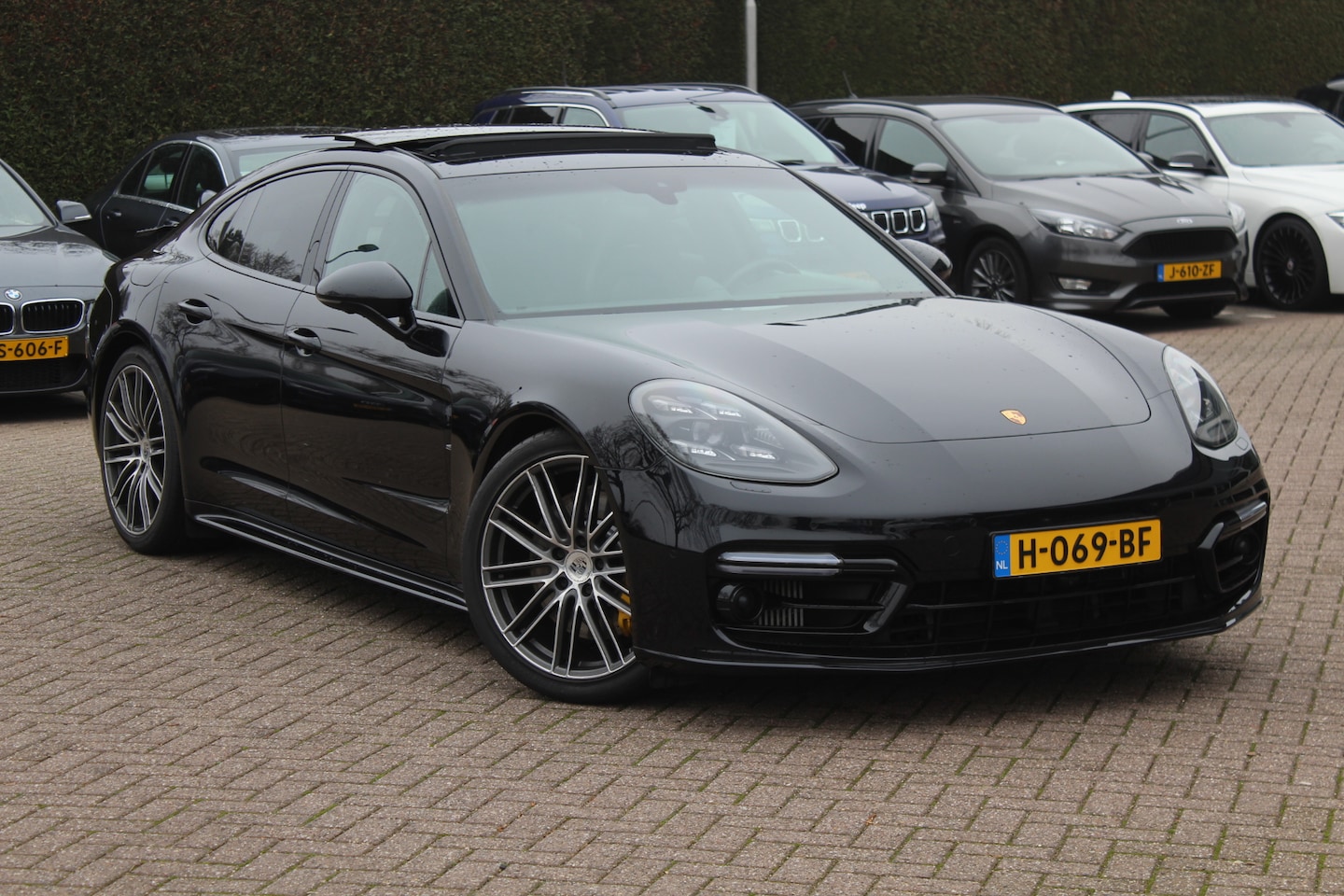 Porsche Panamera - 2.9 4 E-Hybrid / Panoramadak / 360Camera / Achterasbesturing / 21'' / Matrix LED / Sportde - AutoWereld.nl