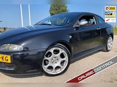 Alfa Romeo GT - 2.0 JTS Distinctive | YOUNGTIMER | LEDER |