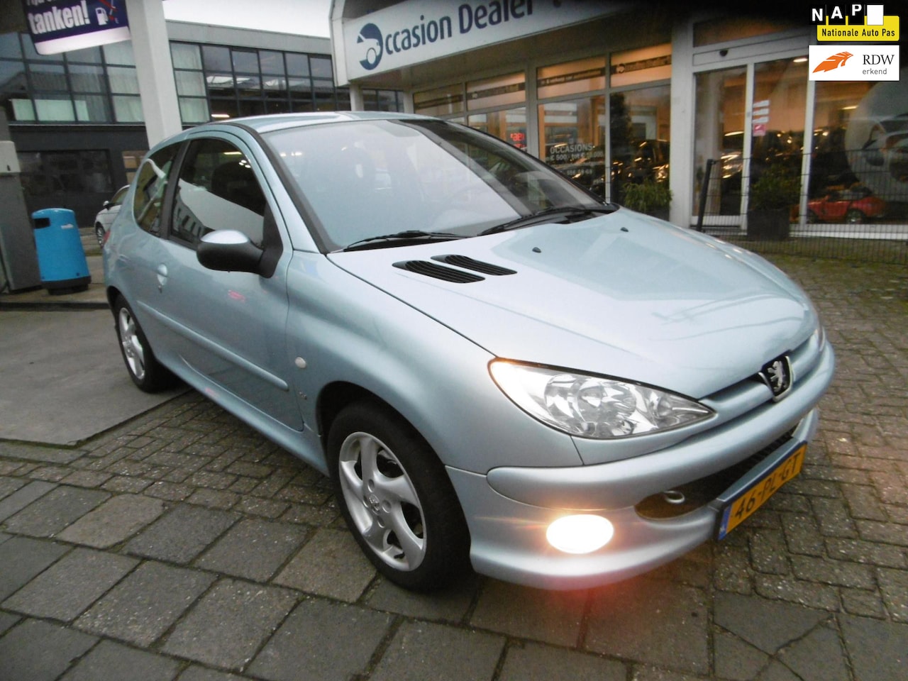 Peugeot 206 - 1.4-16V XS Pack 88pk Clima Inruilkoopje Zo mee APK Juni 2025 - AutoWereld.nl