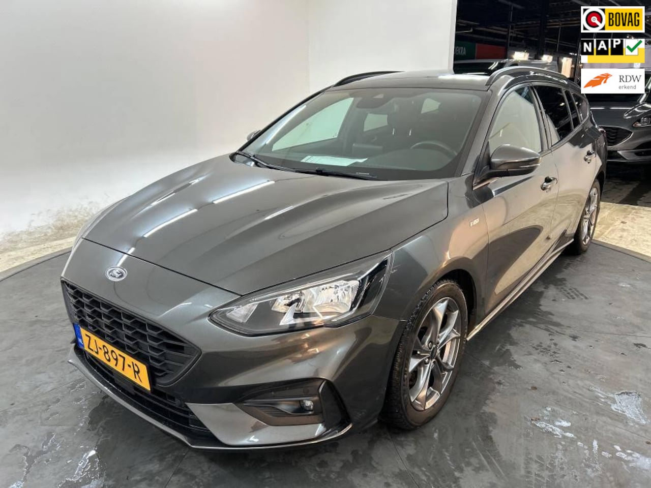 Ford Focus Wagon - 1.5 EcoBoost ST Line Business+Panodak+navi+stuur-Stoel-verw= SUPER AANBIEDING !! - AutoWereld.nl