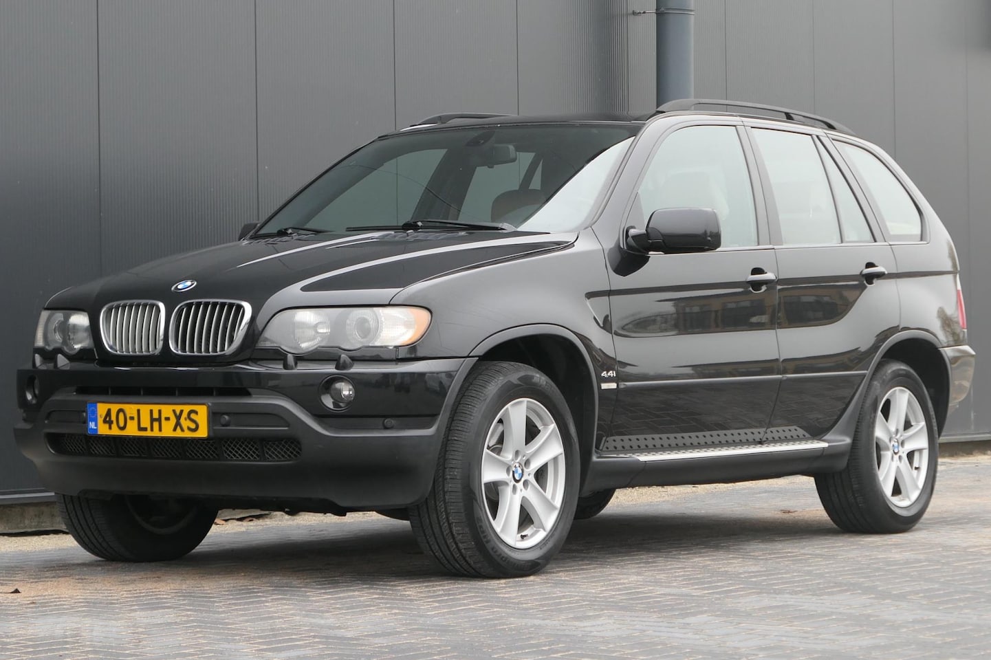 BMW X5 - 4.4i Executive NAP Navi Carplay Sportstoelen Leder Youngtimer - AutoWereld.nl