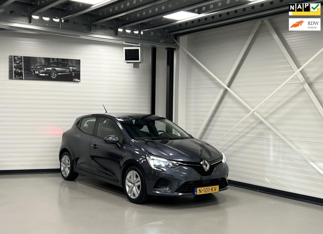 Renault Clio - 1.0 TCe Zen Zen PDC/CarPlay/Android/CruiseC/Armsteun/DAB+/Rijstrooksensor/AEBS - AutoWereld.nl