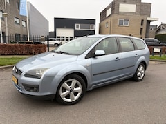 Ford Focus Wagon - 1.6-16V Futura APK/Carkit/Bluetooth