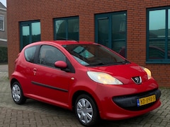 Peugeot 107 - 1.0-12V XR