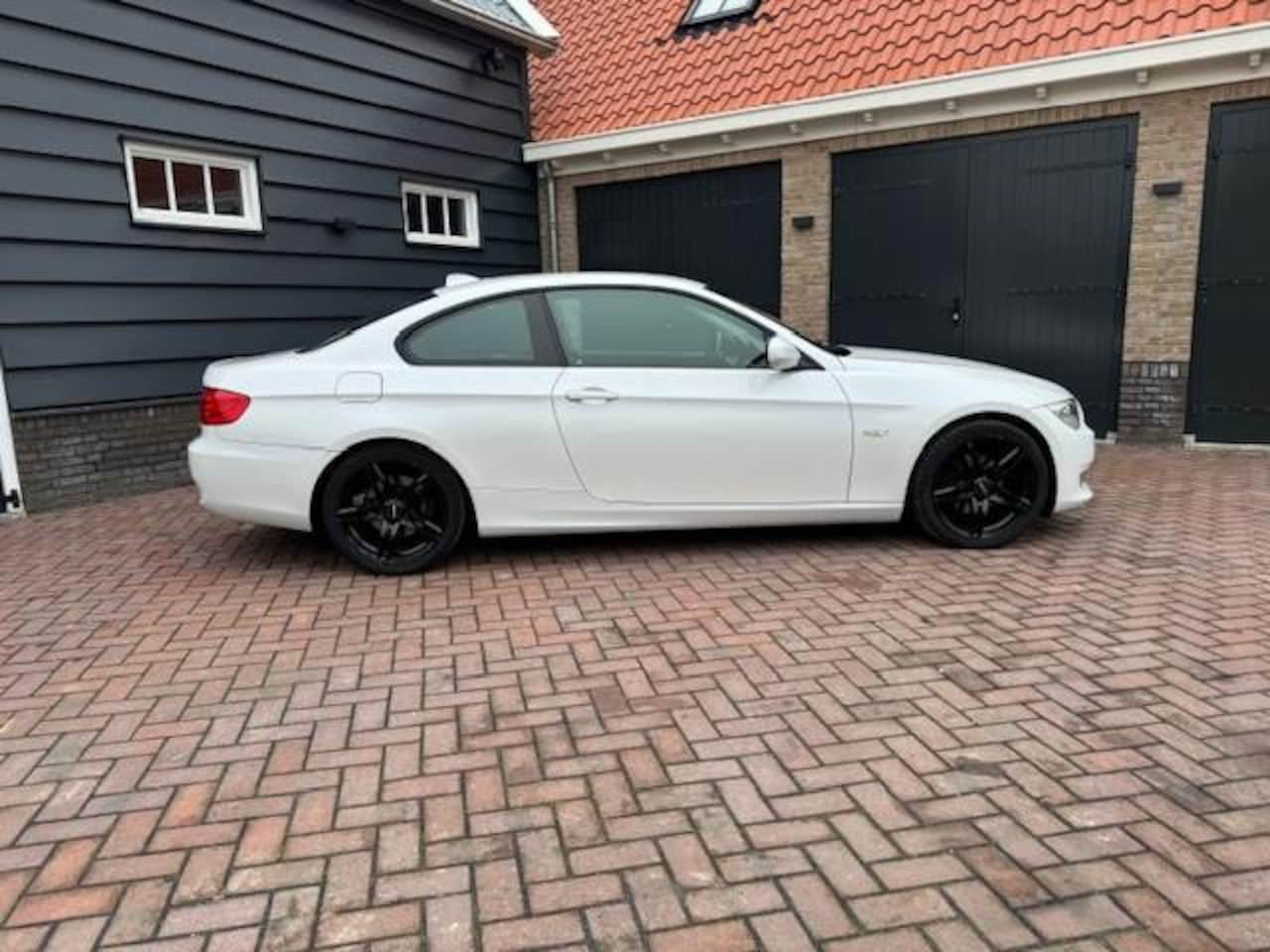 BMW 3-serie Coupé - 320i Corporate Lease Business Line 320i Corporate Lease Business Line - AutoWereld.nl