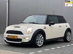 MINI Cooper S - 1.6 Chili | Automaat | Xenon | Leder sportstoelen | Parkeersensoren