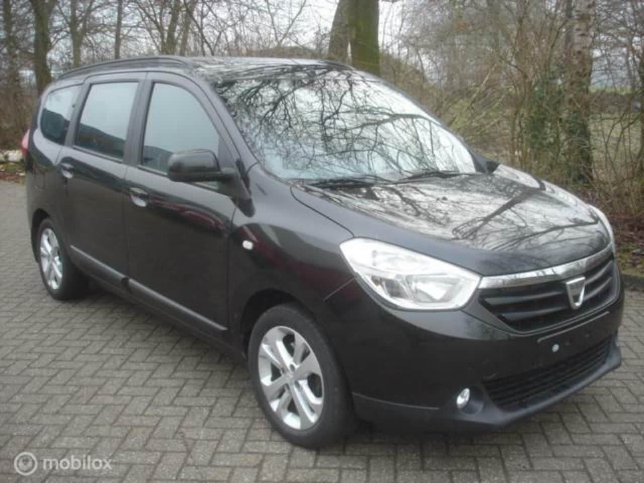 Dacia Lodgy - 1.2 TCe Ambiance 7 Pers. Airco Navi. TUV 1-2026 - AutoWereld.nl