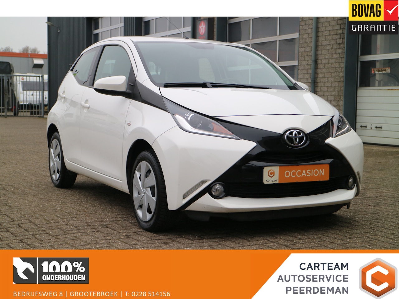 Toyota Aygo - 1.0 VVT-i x-play | Camera | Automaat! | - AutoWereld.nl