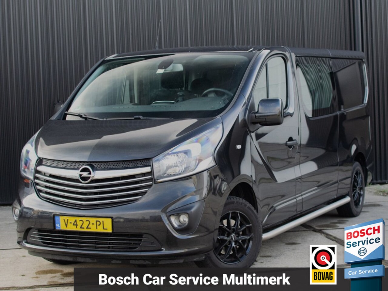 Opel Vivaro - CDTI 125pk L2H1 DC Sport Black Edition | Leder | Navigatie | Velgen | Sidebars | Camera | - AutoWereld.nl