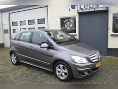 Mercedes-Benz B-klasse - 180 BlueEFFICIENCY Business CLass Zeer Nette en VERZ. Auto