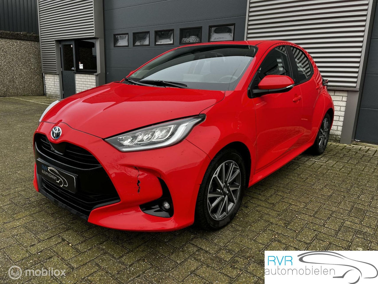 Toyota Yaris - 1.5 Hybrid AUTOMAAT/NAVI/CRUISE/CAMERA - AutoWereld.nl