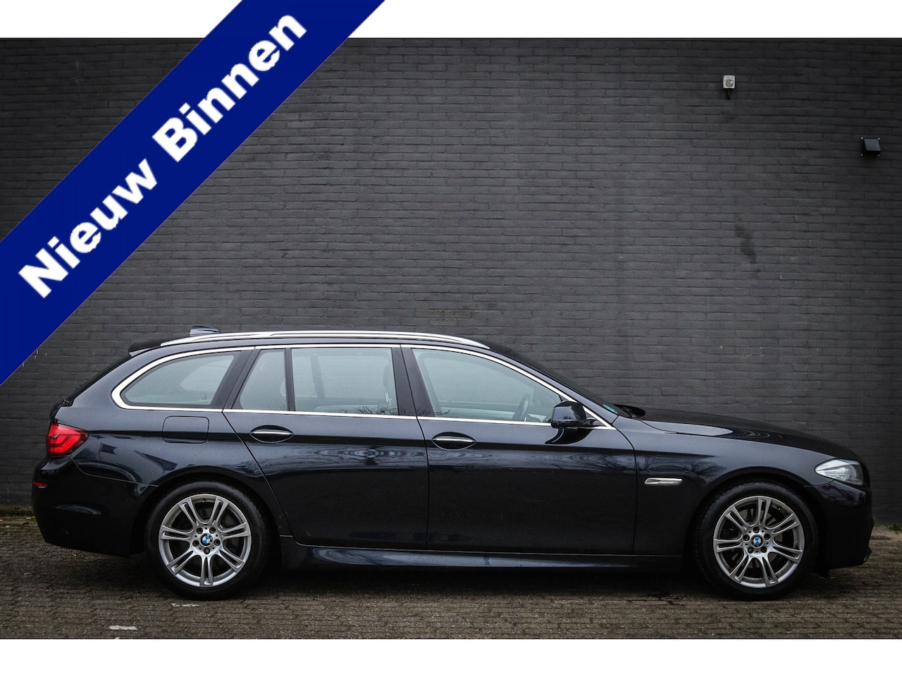 BMW 5-serie Touring - 520i Net binnen! - AutoWereld.nl