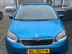 Skoda Citigo - 1.0 Greentech Ambition Zwart interieur en dashboard, licht en regensensor, lichtmetalen velgen met 4 seizoenenban