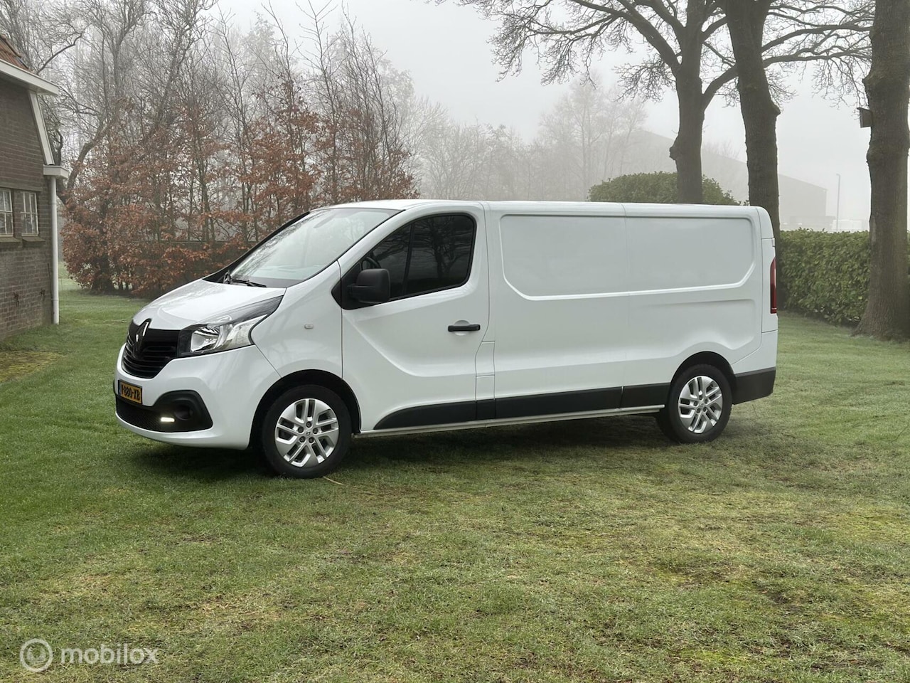 Renault Trafic - bestel 1.6 dCi T29 L2H1 Luxe - AutoWereld.nl