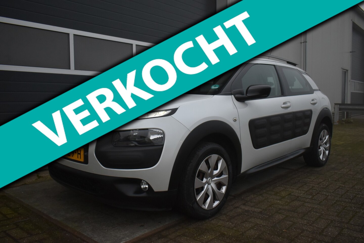 Citroën C4 Cactus - 1.2 PureTech Business 1.2 PureTech Business - AutoWereld.nl