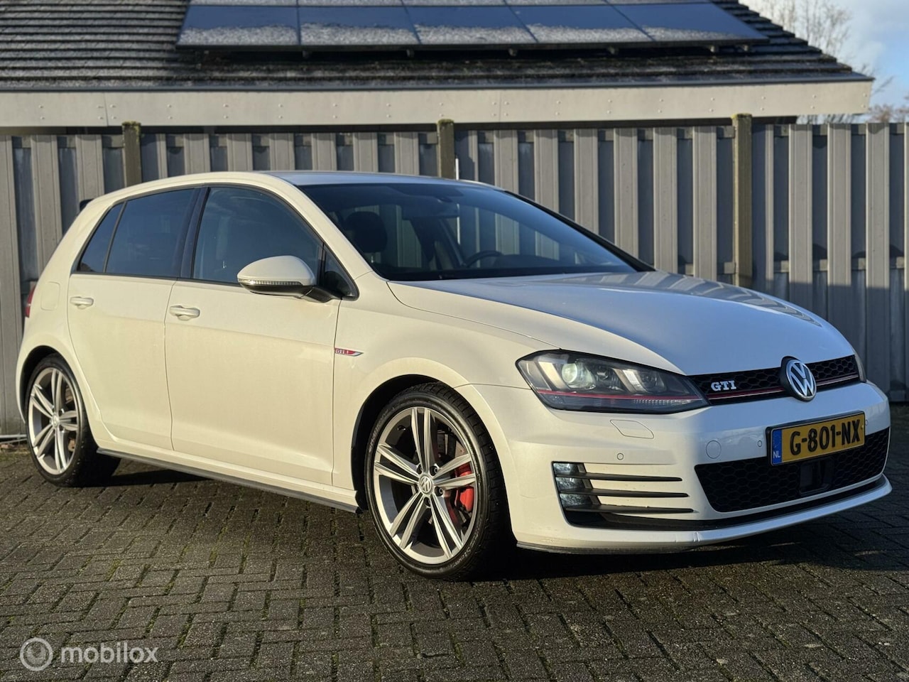 Volkswagen Golf - 2.0 TSI GTI Performance Parelmoer - AutoWereld.nl